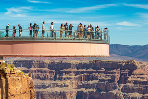The Most Unique Uses For Walk-On Glass Floors In Buildings